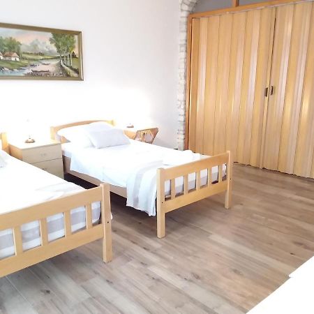 Apartman Tomo Pula Luaran gambar