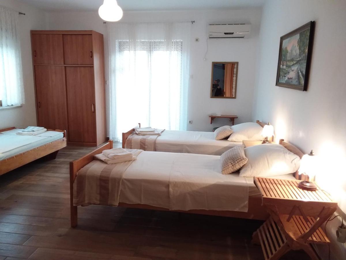 Apartman Tomo Pula Luaran gambar