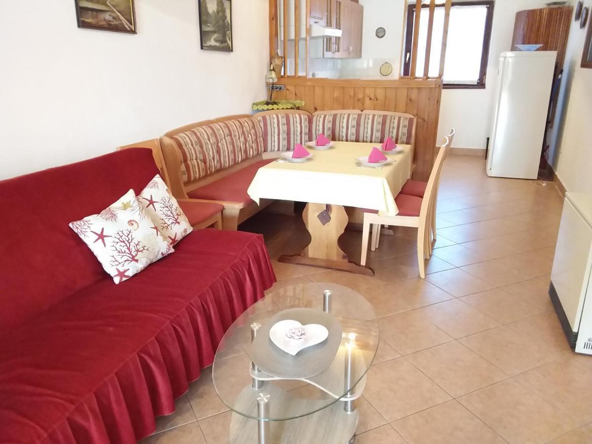 Apartman Tomo Pula Luaran gambar