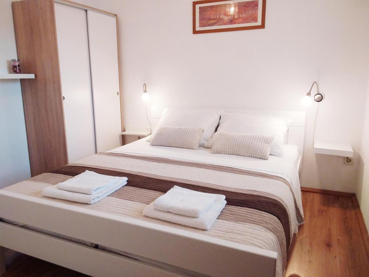 Apartman Tomo Pula Luaran gambar